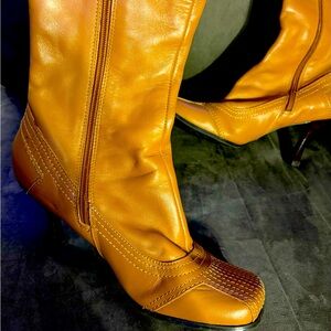 Two Lips Zip Up Boots Sz10